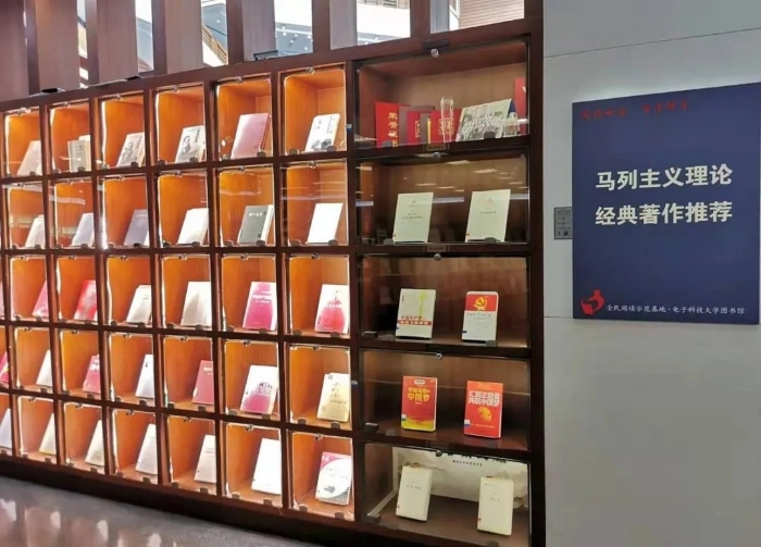 002.webp.jpg 427e7e8b5a8aff8a703e035191622b17.jpg