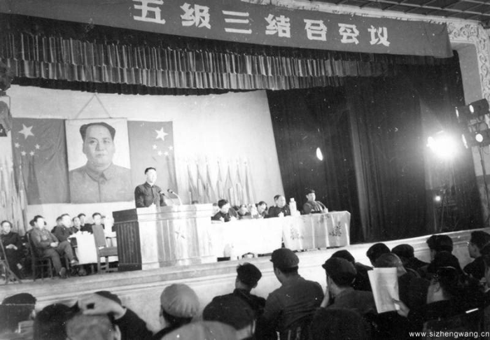 (6)在大庆油田“五级三结合”会上,会战工委提出“项项工程质量全优,事事做到规格化,人人做出事情过得硬”_UUID22350 (6)在大庆油田“五级三结合”会上,会战工委提出“项项工程质量全优,事事做到规格化,人人做出事情过得硬”_UUID22350