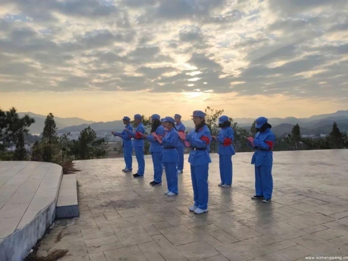 19-志愿者们朗读红色家书1_UUID11357 19-志愿者们朗读红色家书1_UUID11357