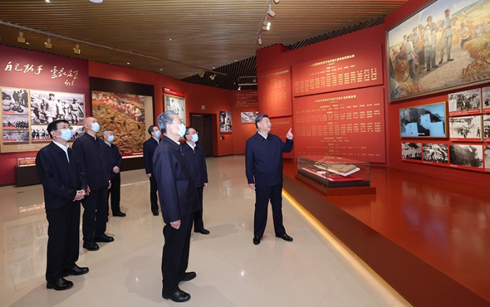 10月27日,<span class=